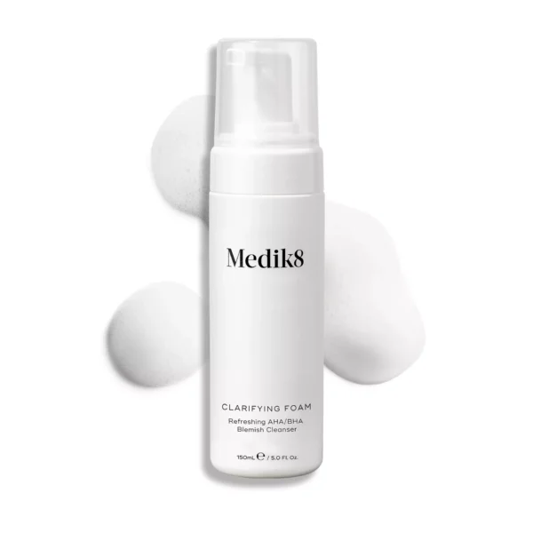 Medik8 Clarifying Foam — очищуюча пінка для жирної та проблемної шкіри 150 мл