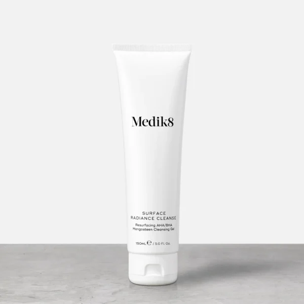 Medik8 Surface Radiance Cleanse — очищуючий гель з АНА кислотами та мангостаном 150 мл