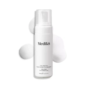 Medik8 Calmwise Soothing Cleanser — очищуюча пінка для чутливої шкіри 150 мл