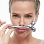 Melumé Contouring Facial Roller — масажний роллер для обличчя
