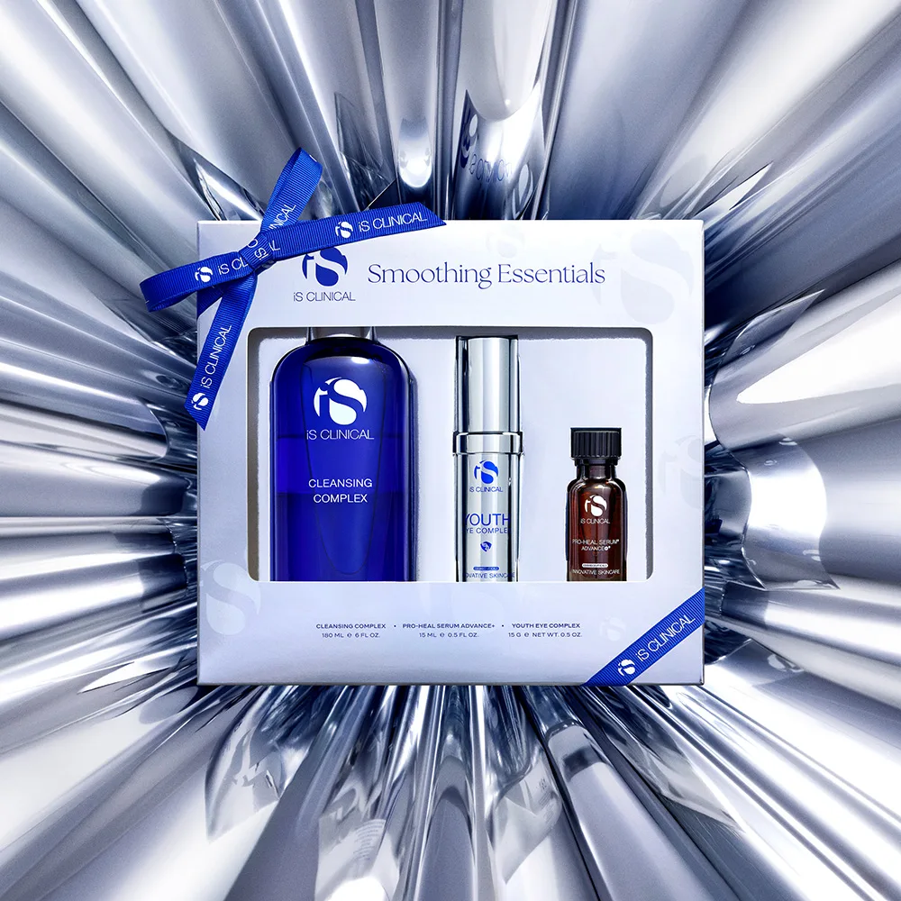 iS Clinical Smoothing Essentials — набір відновлення та омолодження