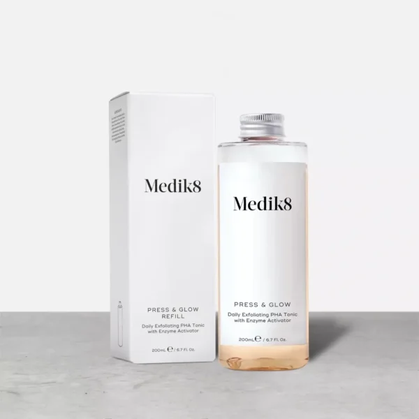 Medik8 Press & Glow — відлущувальний тонік з РНА кислотою 200 мл