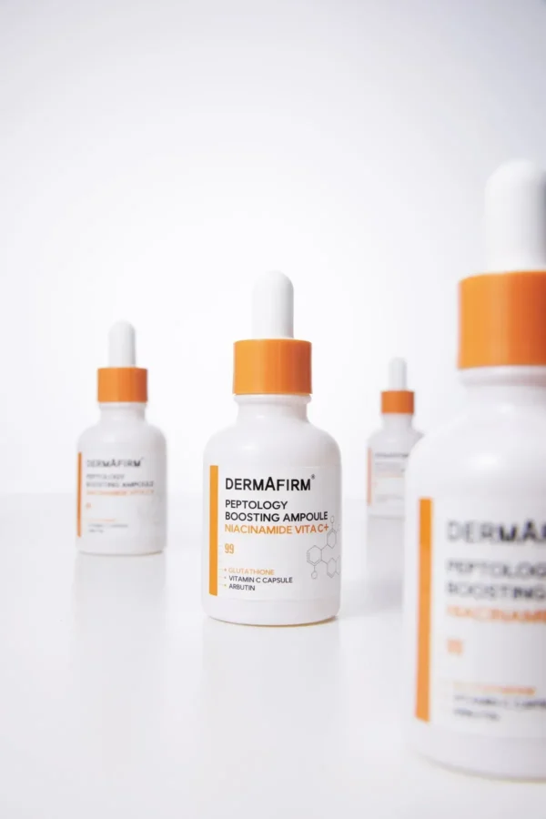 Dermafirm Peptology Boosting Niacinamide Vita C+ — сироватка з ніацинамідом та вітаміном C 30 мл